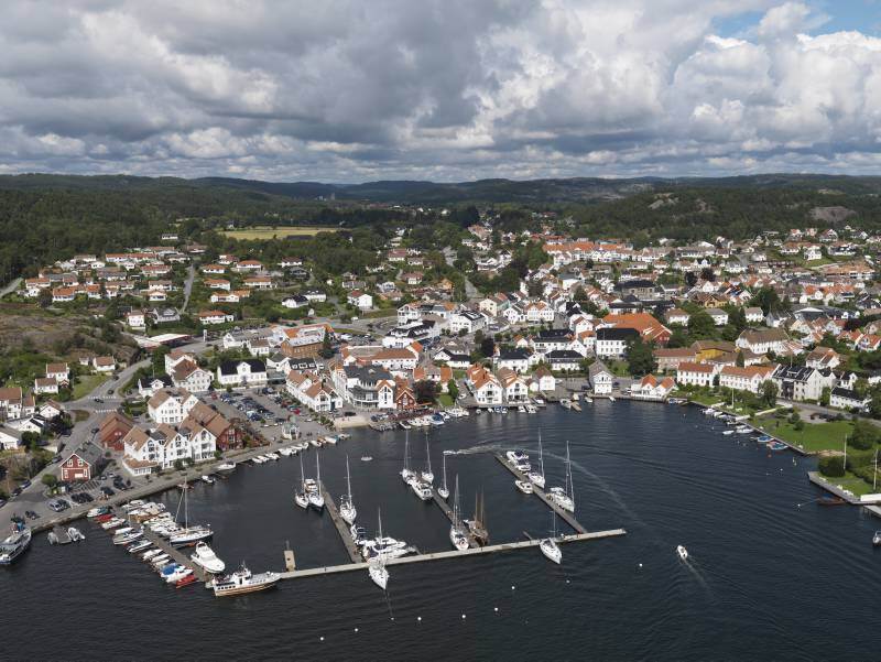 Lillesand+by